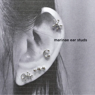 mooklyn.co MARINAE EAR STUDS (silver925 rhodium plated) จิวหูมาริเน่ ต่างหูแป้นกลม (เงินแท้925ชุบโรเดียม)