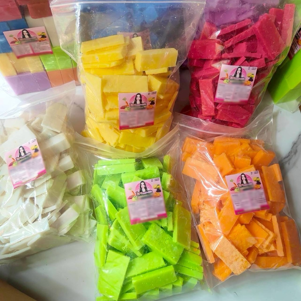 เศษสบู่ คละ4สูตร แถมตาข่าย 2 ใบ 1กิโลกรัม สบู่ระเบิดขี้ไคล มะนาว แครอท สับปะรด