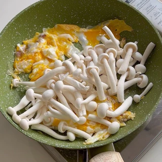 🛒Oishi-Fresh 🍄‍เห็ดชิเมจิดำ ปลอดสารพิษ 1 แพ็ค รสชาติกรอบ สด ใหม่ ใยอาหารสูง หวานออร์แกนิค ผัก เคลมได้ 1-2 วัน