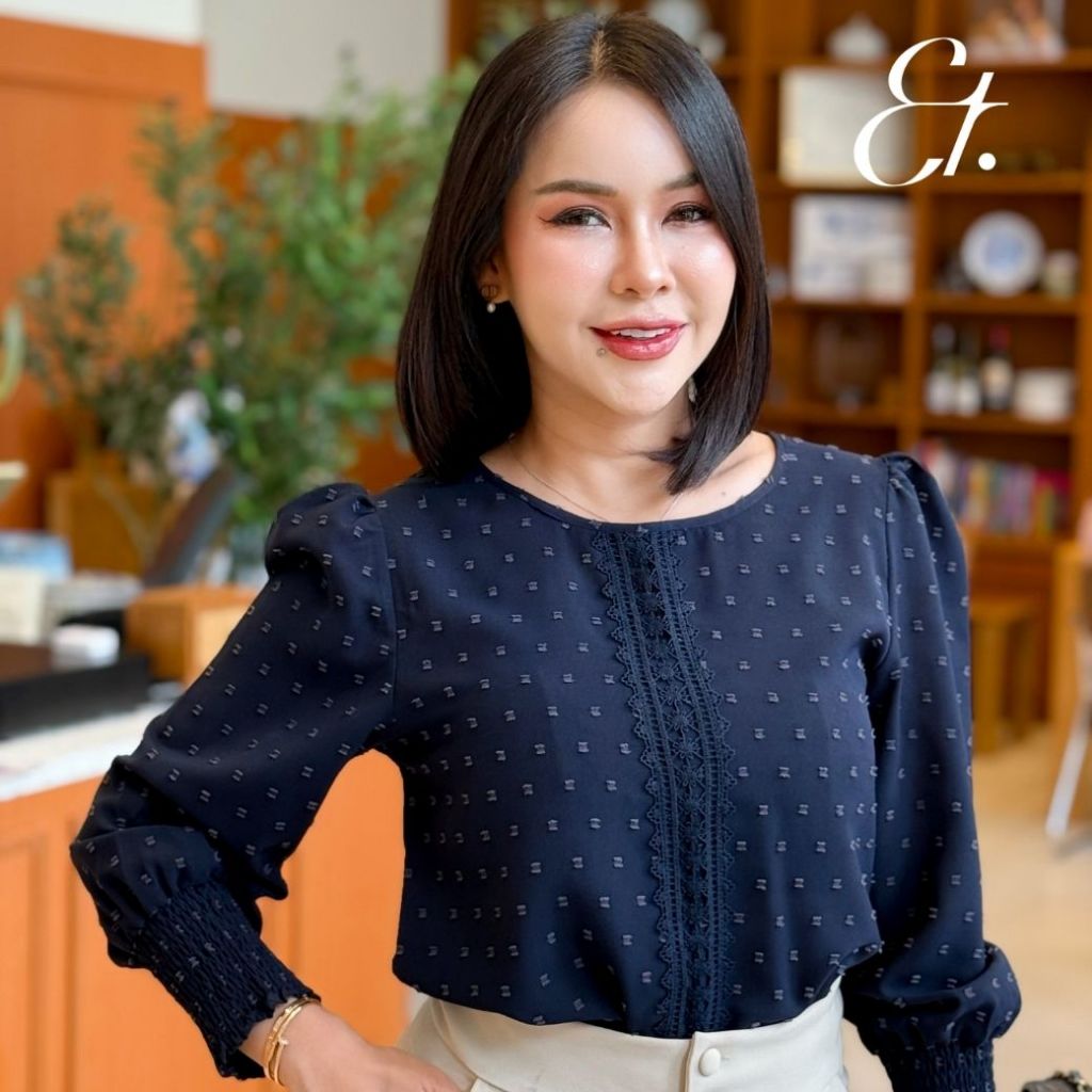 Everything2019  เสื้อทำงานผู้หญิงคอกลม แขนจั๊ม แต่งลูกไม้ งานสวยมาก มีหลายไซซ์ พร้อมส่ง (6393) - รูปที่ 4