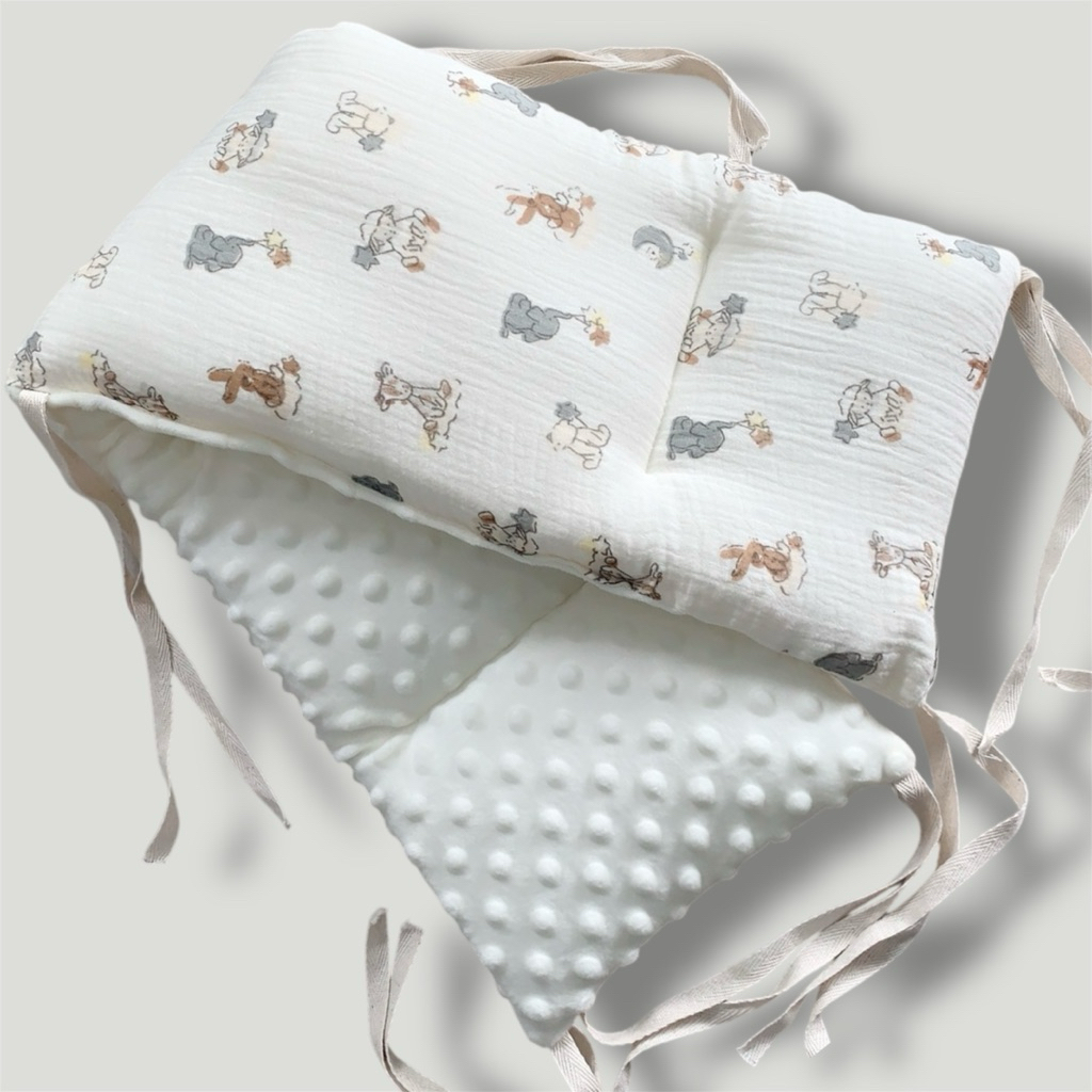 ที่กั้นขอบเตียง ผ้ามัสลินย่น+ดอทมิ้งค์ กว้าง18xยาว80หนา4cm