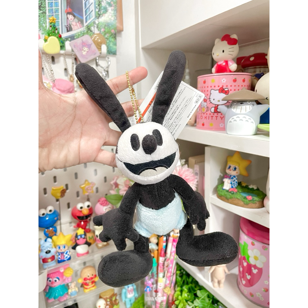 พวงกุญแจเข็มกลัด Oswald the Lucky Rabbit งาน Tokyo Disney Resort ของแท้จากญี่ปุ่น🇯🇵