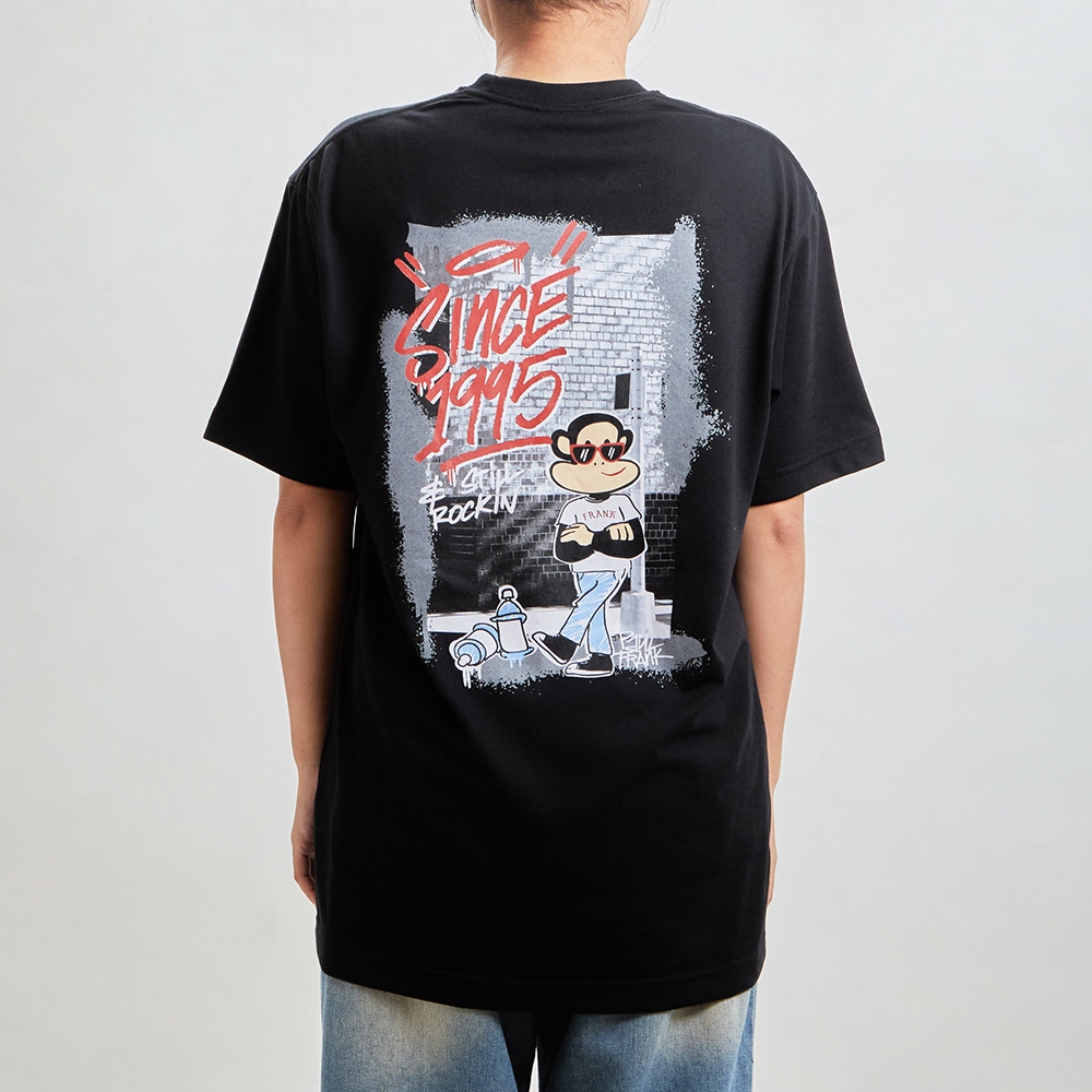 PAUL FRANK เสื้อยืด Unisex JULIUS BREAKIN MOVES คอปก/คอกลม แขนสั้น (สี Silver Birch/Black) ไซซ์ S-XXL