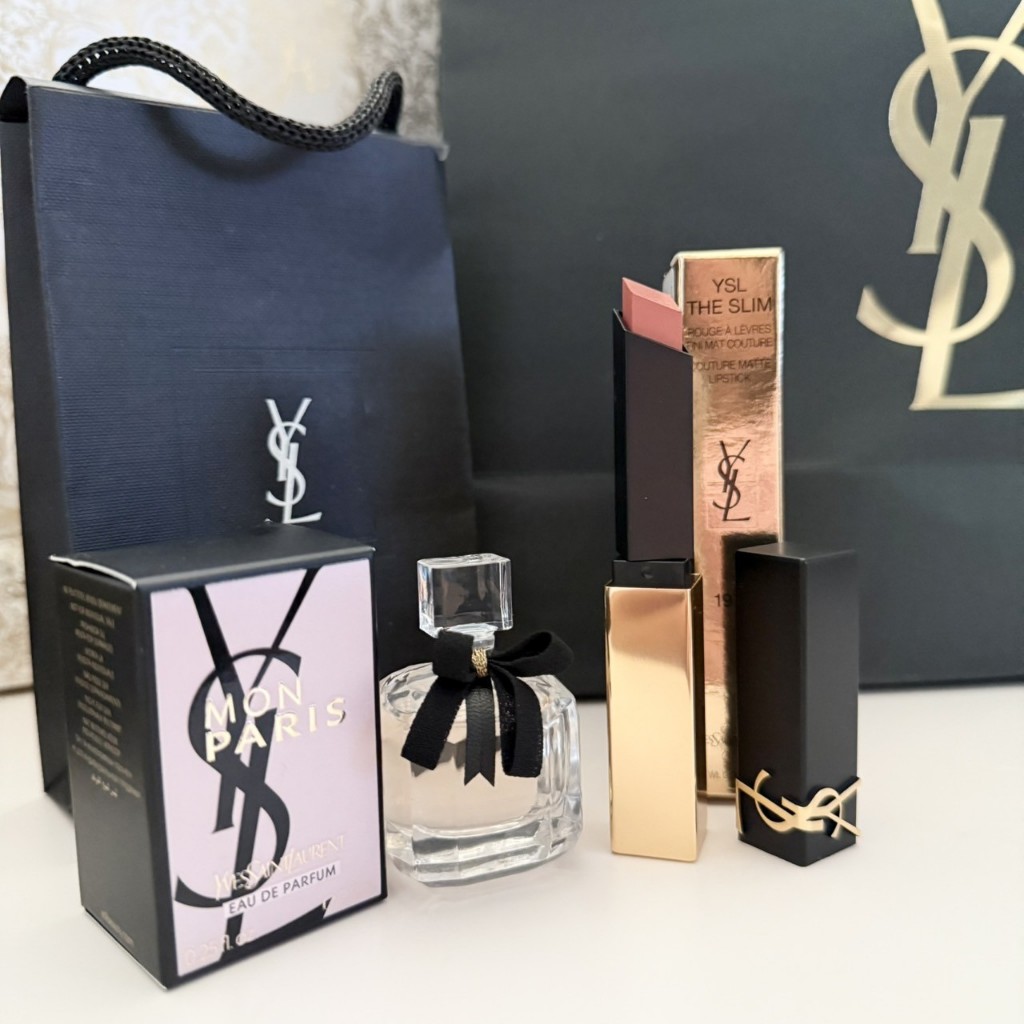 YSL Set            ภายในเซตประกอบไปด้วย             • YSL Mon Paris (7.5ml)