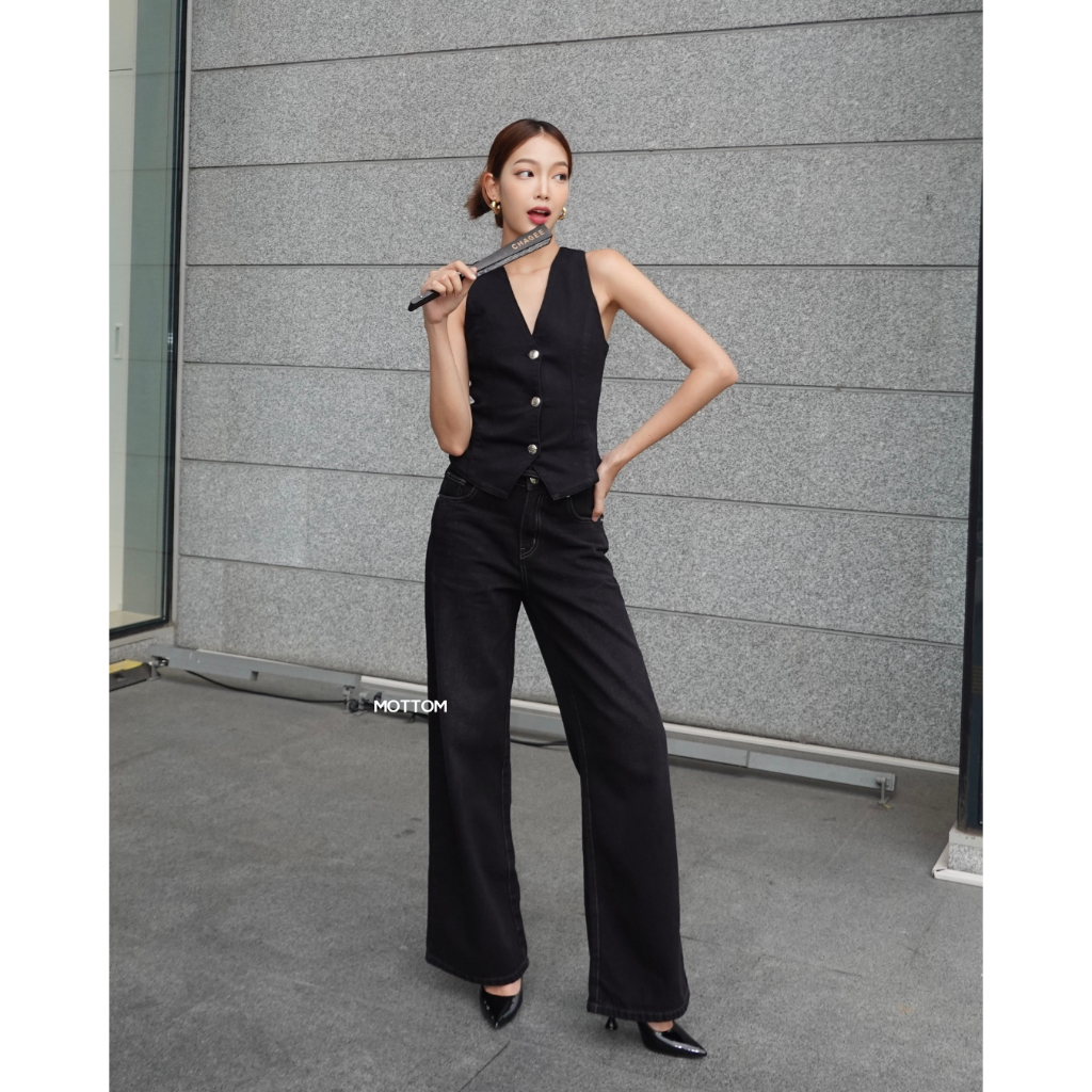 MOTTOM - WINSTON Mid Rise Wide Leg Jeans in Jetblack (Unisex)