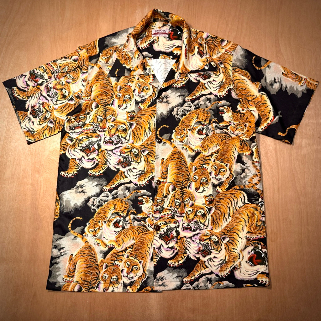 SHiBuYa  HAWAII - ONE HUNDRED TIGERS RED RAYON