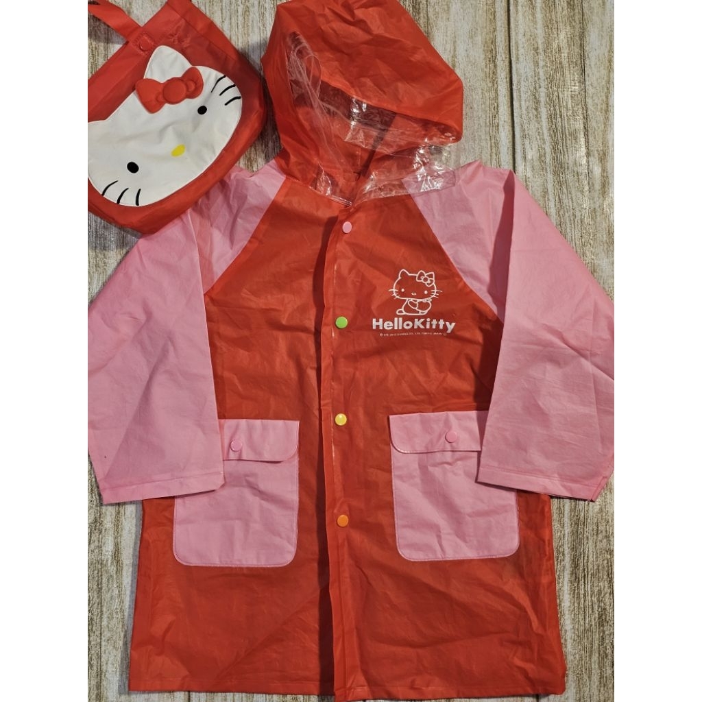 เสื้อกันฝนเด็กkittyแท้งาน​ตู้​ญี่ปุ่น​มือสอง​
