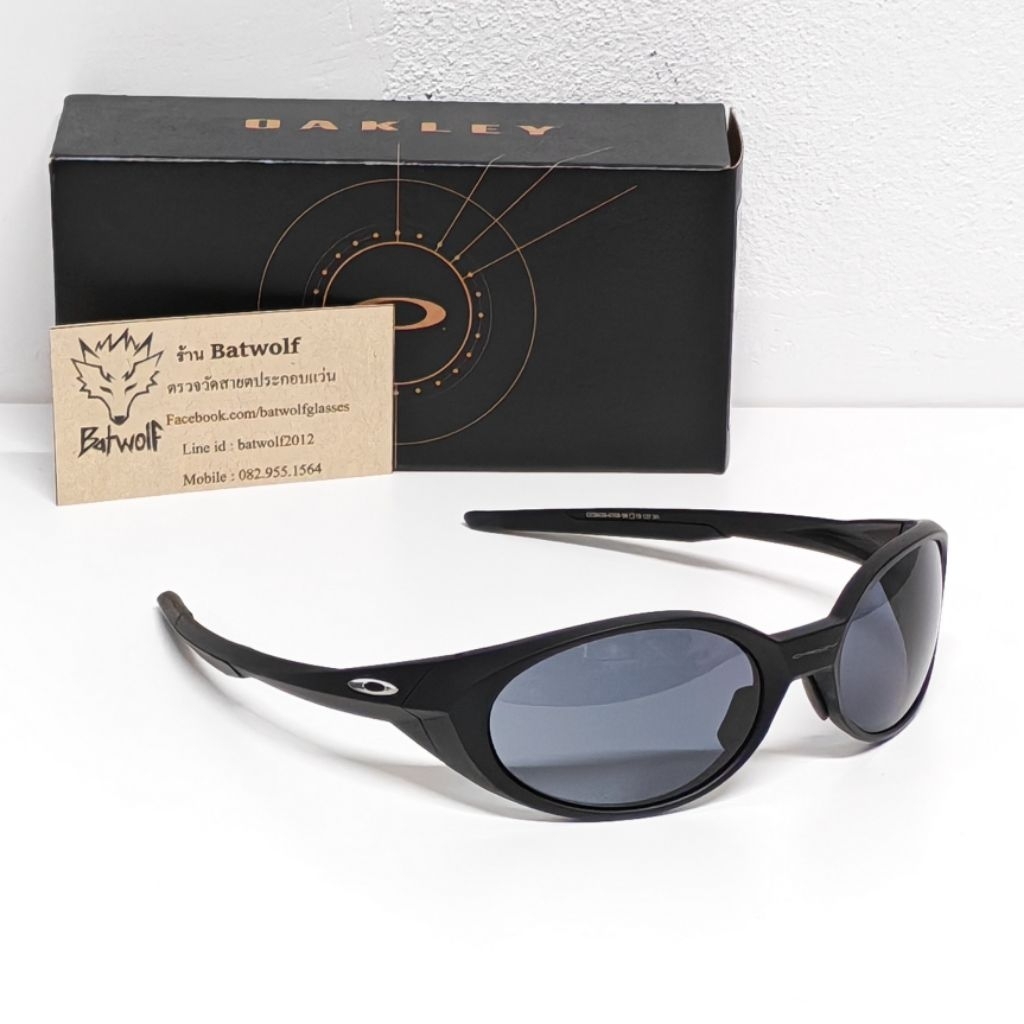 Oakley Eye Jacket Redux ดำดุดัน สายสปอร์ต เลนส์กันแดดยอดเยี่ยม