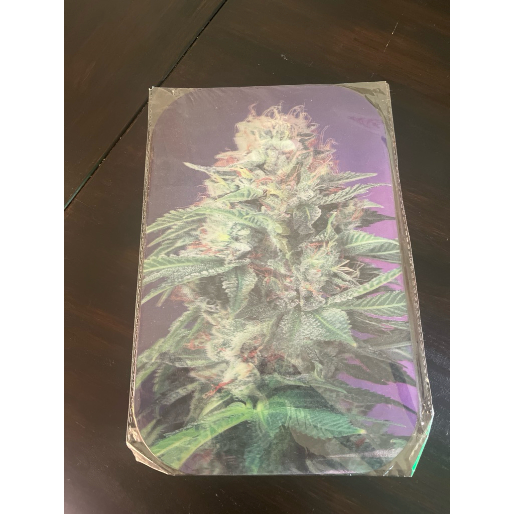 Magnet lead metall tray. OG Kush. Magnet lead metall tray. OG Kush.