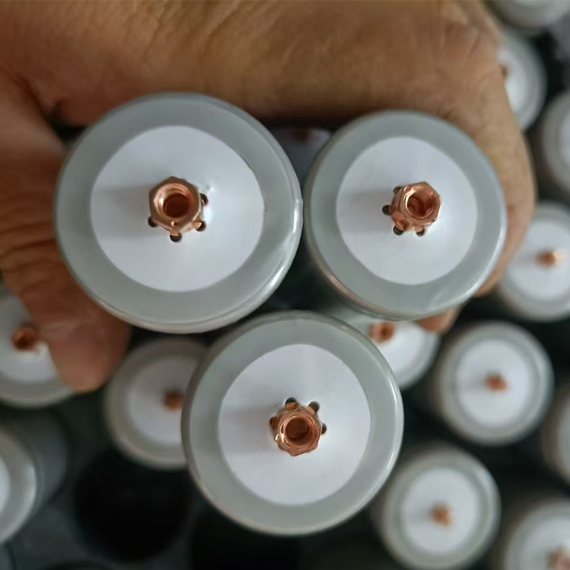 แท้ 100% แบตเตอรี่ ลิเธียมฟอสเฟส LiFePO4 32650 32700 3.2v ตัวเมียบวก แบบเกลียว ไฟโซล่าเซลล์ ถ่านชาร์จ - รูปที่ 2