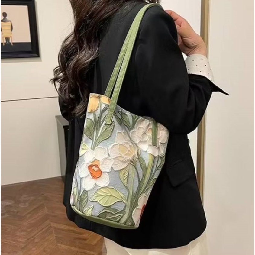 buyplus001 กระเป๋าผู้หญิง ผ้าแคนวาส ลายดอกไม้ มีให้เลือก 4 แบบ พร้อมส่ง มีบริการส่งด่วน Z-013