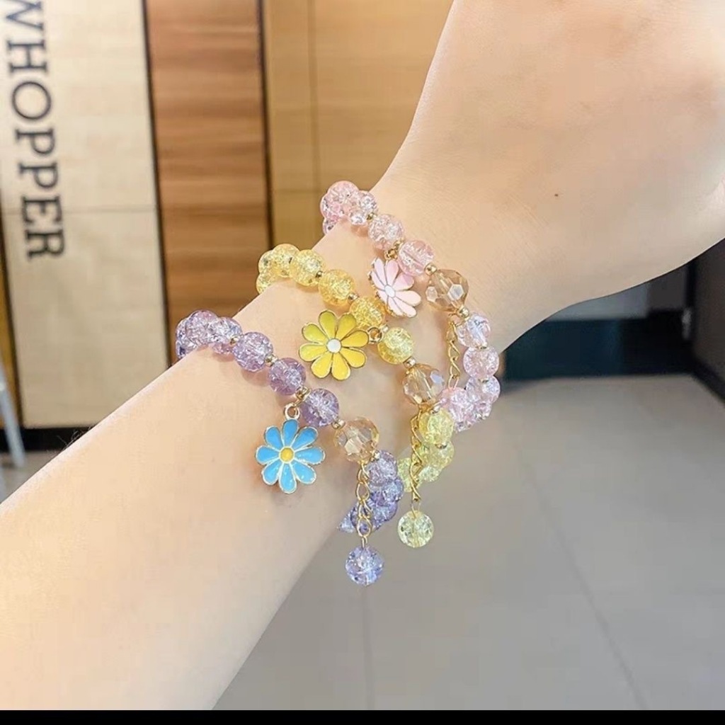 ของสวย ส่งไวจ้าสร้อยข้อมือคริสตัล ลูกปัด แต่งจี้ดอกไม้ รูปที่ 5