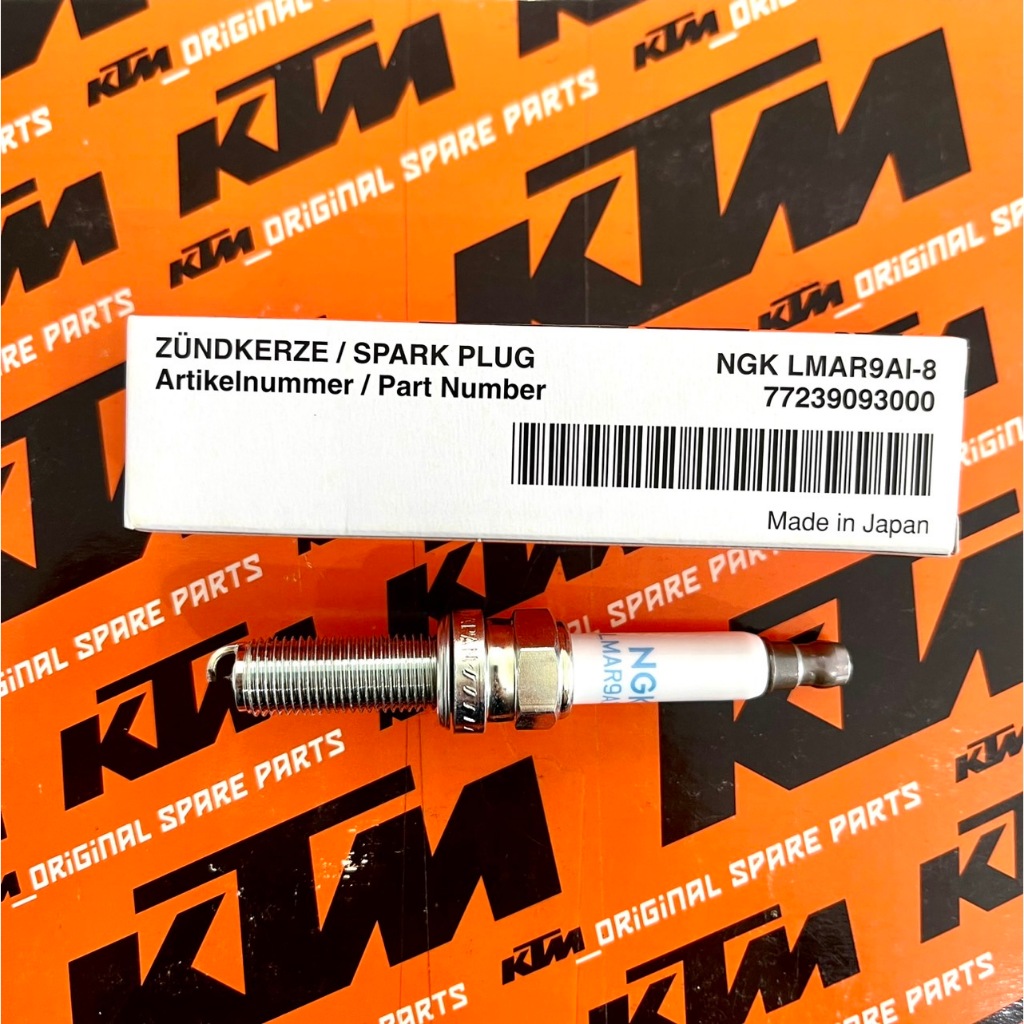KTM_PLUG NGK LMAR9AI - 8 (หัวเทียน)