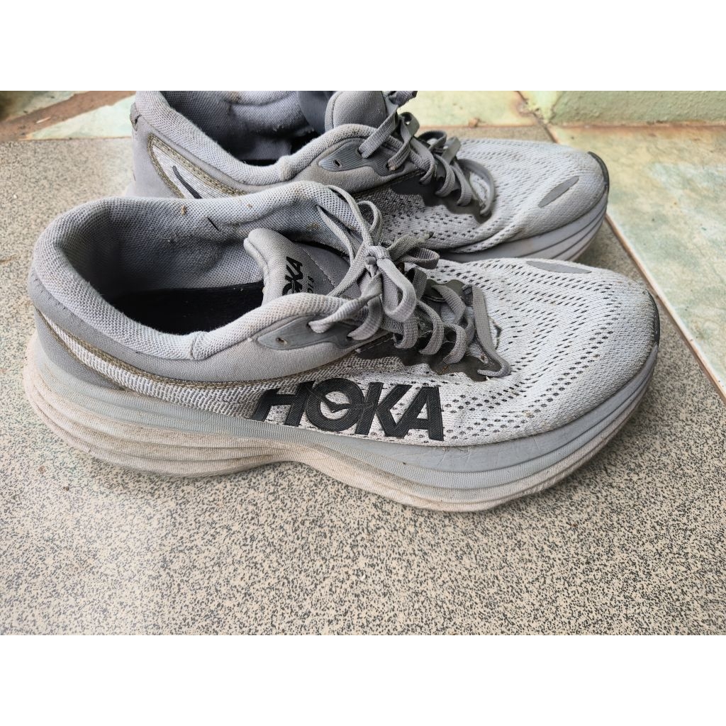 รองเท้า hoka bondi8 ไซส์ 42.5 มือสอง