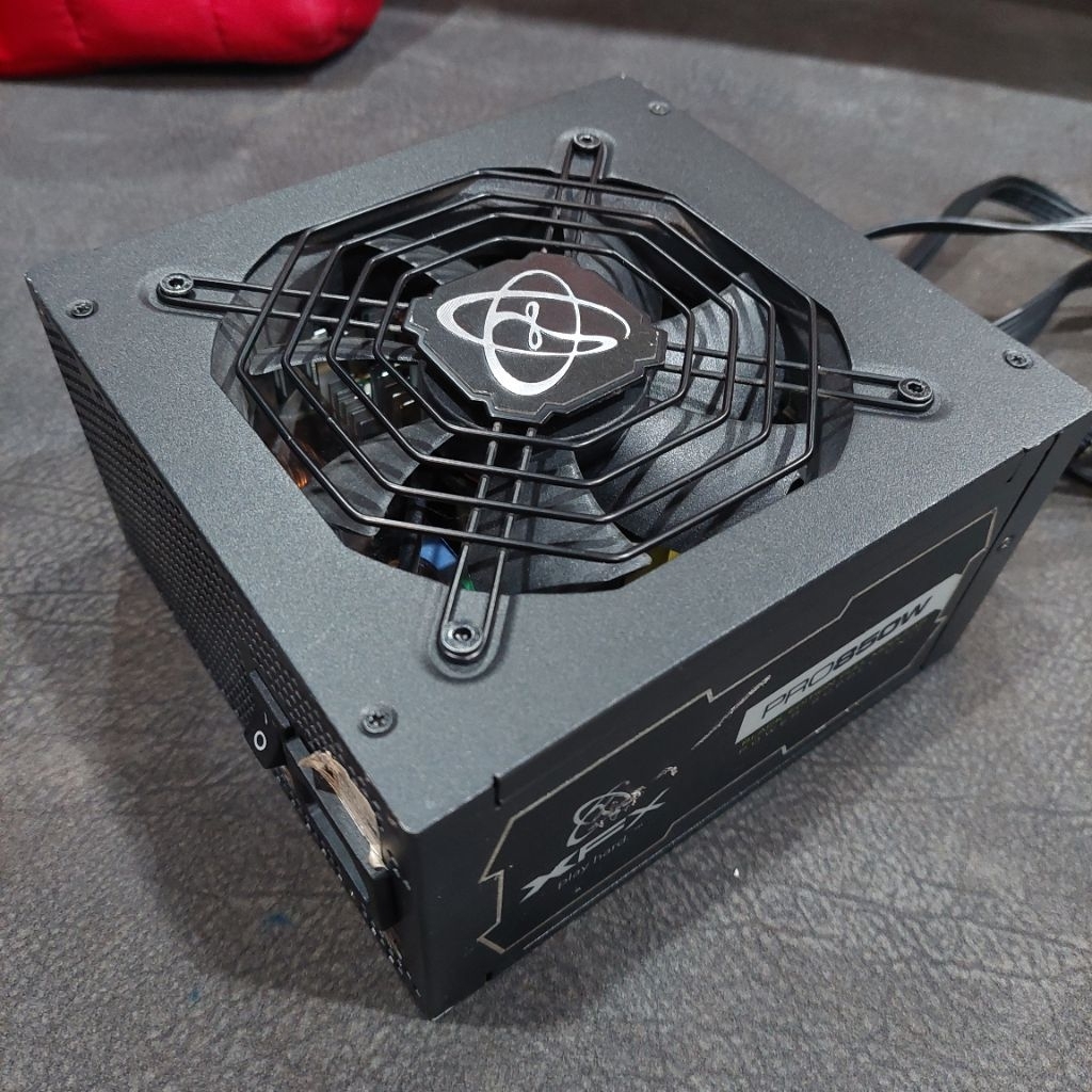 เพาเวอร์ซัพพลาย XFX PRO850W (850วัตต์ 80+Gold)