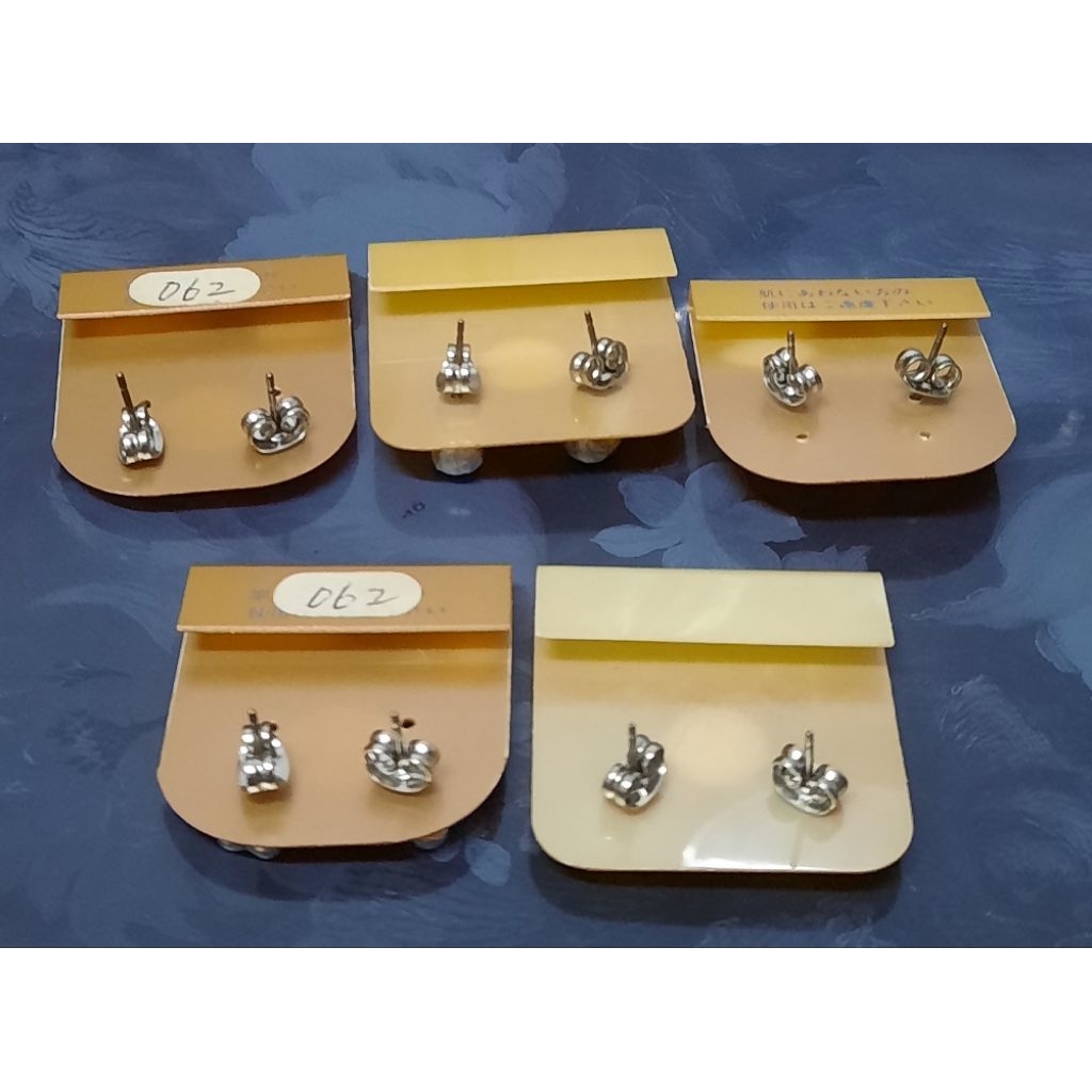 New japan ต่างหูก้านไทเทเนียมชุบเงิน ขนาด10มม. - รูปที่ 5