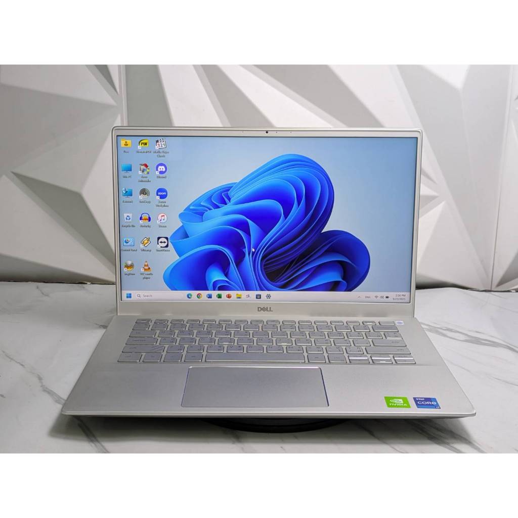 second hand notebook  Dell inspiron 5402  สเปก intel Core i7-1165G7 (gen11)   Ram 8 GB SSD 512 GB   
