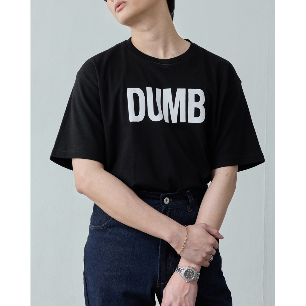 DUMB - The Logo T-Shirt เสื้อยืดสกรีนลาย