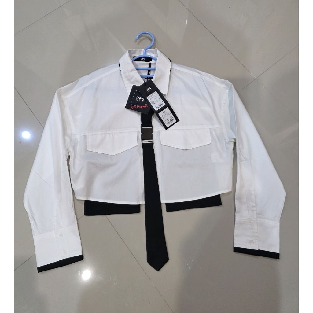 CPS  เชิ๊ตครอป + เนคไท New มือ1 xs