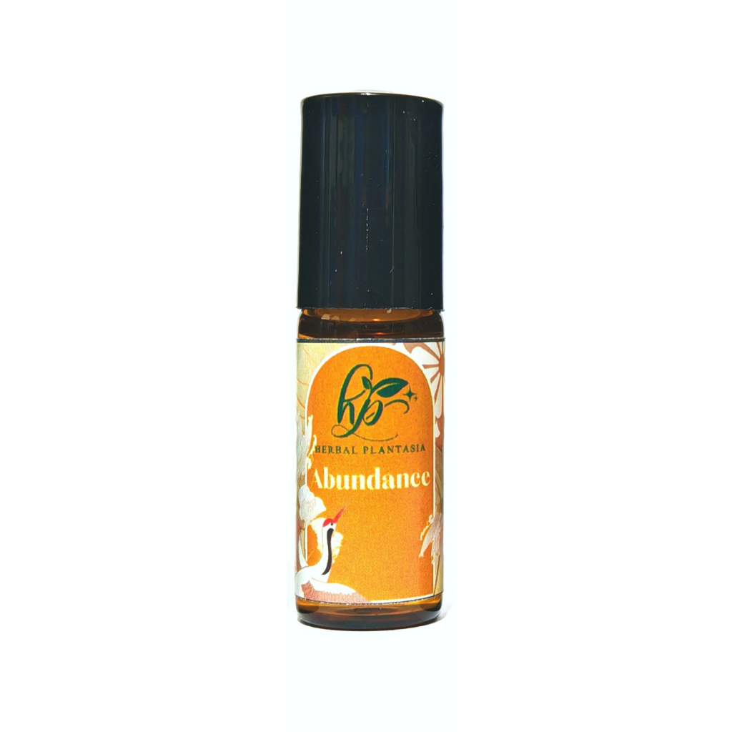 พิมเสนน้ำหอมระเหย Herbal Plantasia กลิ่น Abundance ทำให้ใจสงบมีสมาธิ กลิ่นหอมหรูหรา 5 ml