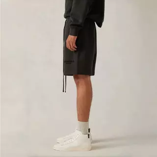 ส่วนลด 50 % Fear of God Essentials SS22 Sweat Shorts กางเกงขาสั้น Logo กำมะหยี่ ใส่สบาย ลุคดูแพง