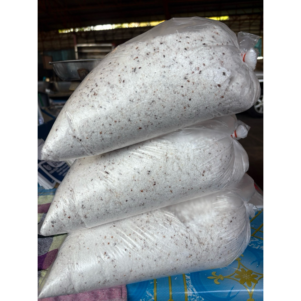 กากมะพร้าวตากแห้งสำหลับตกปลา ( สินค้าพร้อมส่ง1-2วัน )