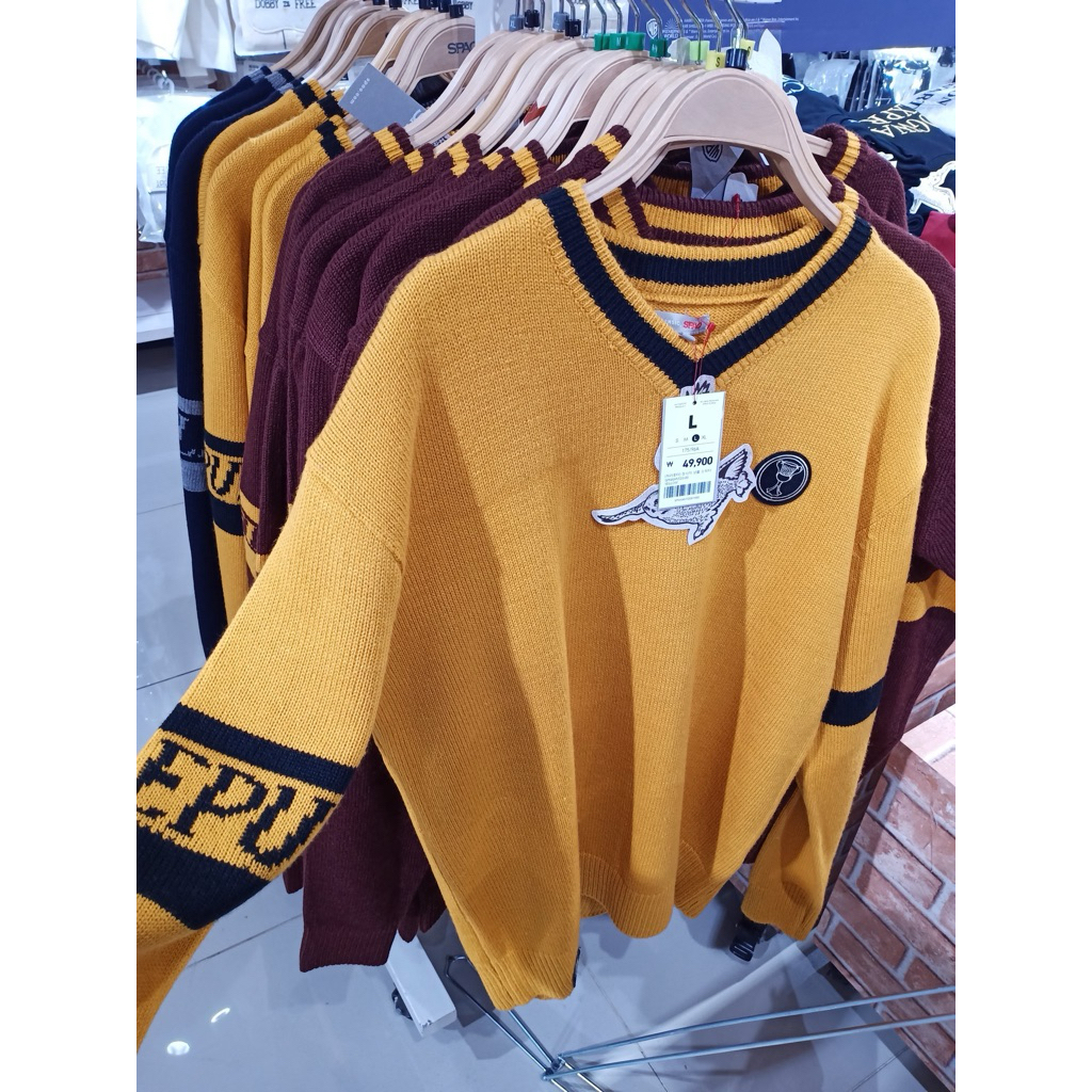 เสื้อสเวตเตอร์ SPAO x Harry Potter บ้าน Hufflepuff