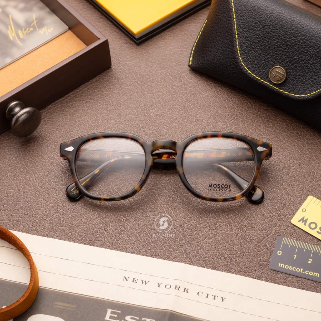 แว่นสายตา Moscot Lemtosh Col. Tortoise