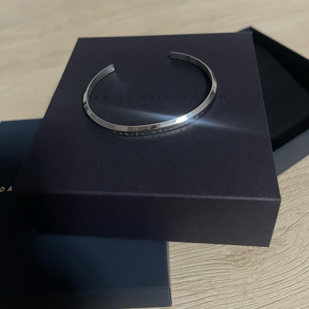 กำไล Daniel Wellington รุ่น classic bracelet (ส่งต่อ)