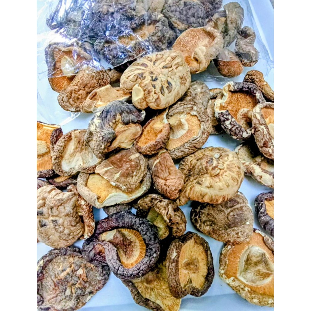 เห็ดหอมตากแห้งไซส์ใหญ่  ( คัดเกรดพรีเมียม)เนื้อหนา หอม อร่อย เหมาะสำหรับประกอบอาหาร ราคา ถูกที่สุด ดีลบีเคเค แกลเลอรีภาพที่ 2