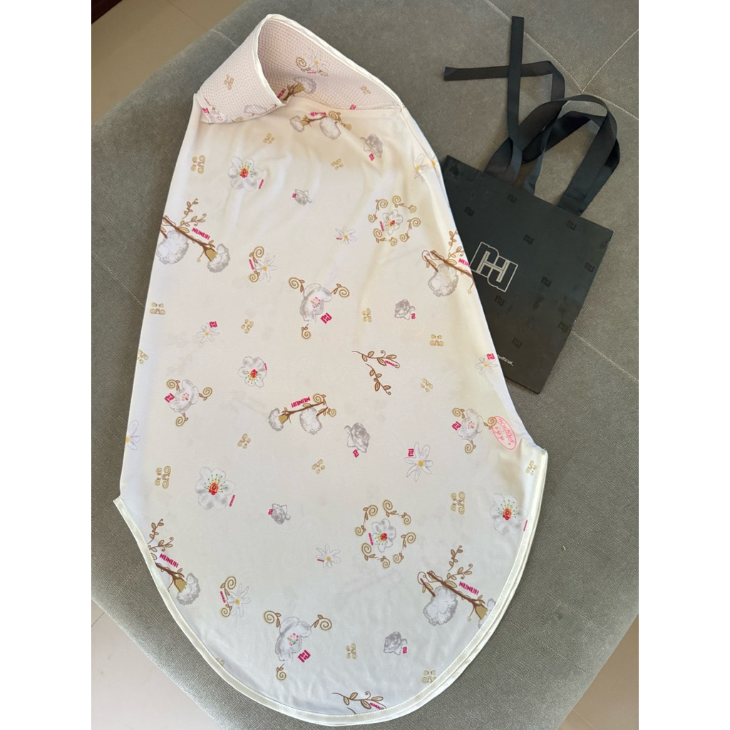 ผ้าคลุมสวมสำเร็จนูนุห nunuh มือสอง