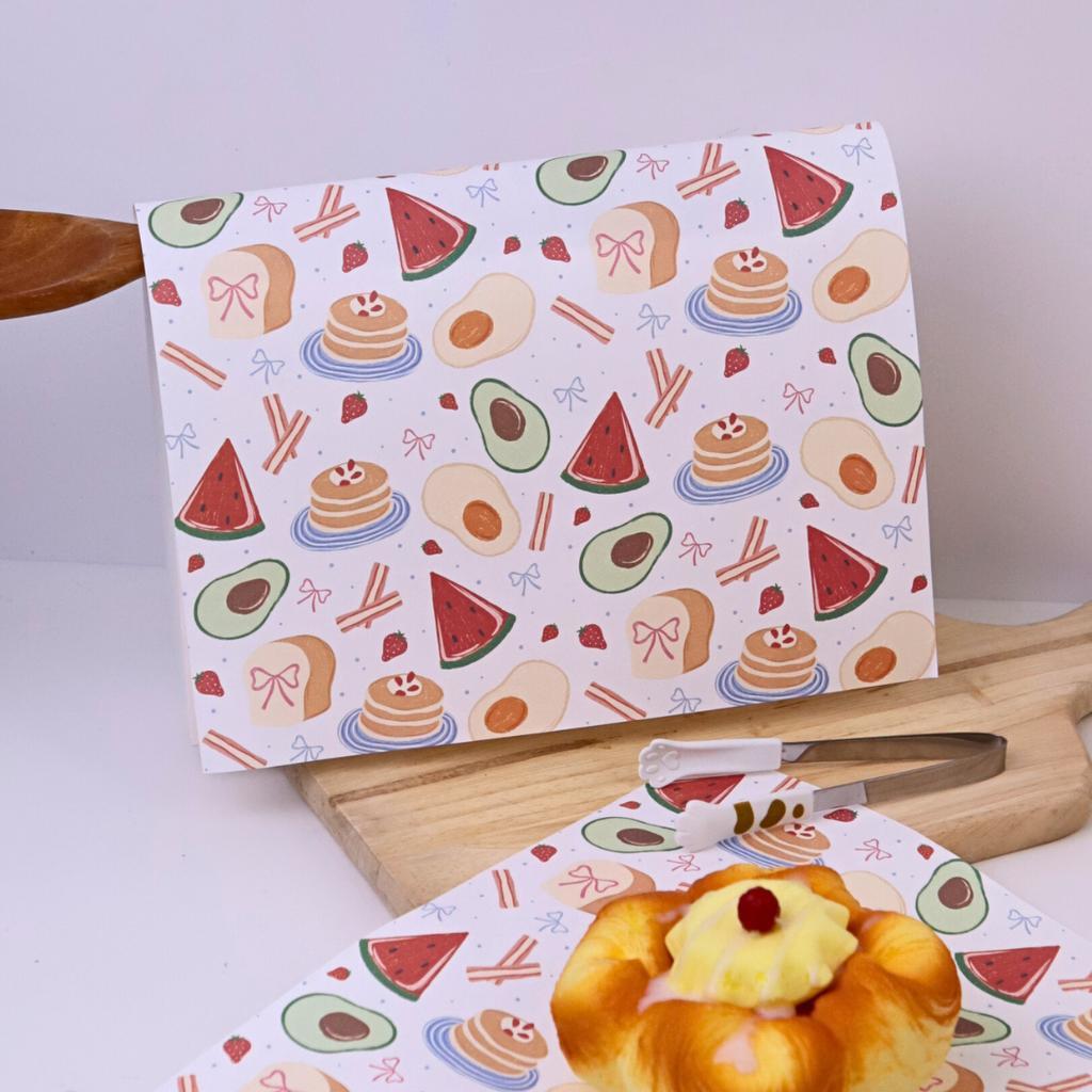 Boxjourney กระดาษรองอาหารสุดน่ารัก (ไม่เคลือบ) (แพ็คละ 100 แผ่น)