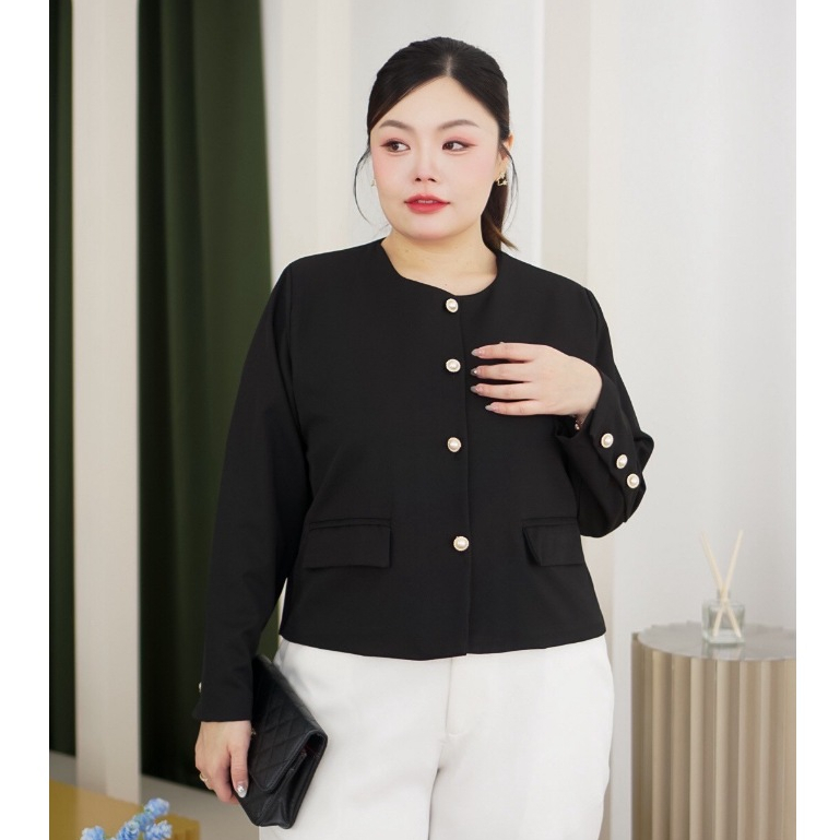 Basic Blazer ผ้าทอเนื้อผ้าดี ดีเทลกระดุมช่วงแขน ทรงสวยตัดเย็บดี