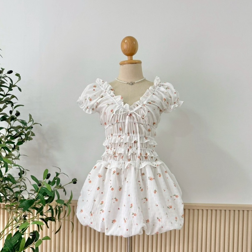 เดรสคอวี บอลลูน และเสื้อลายดอก #DD48 #FF204