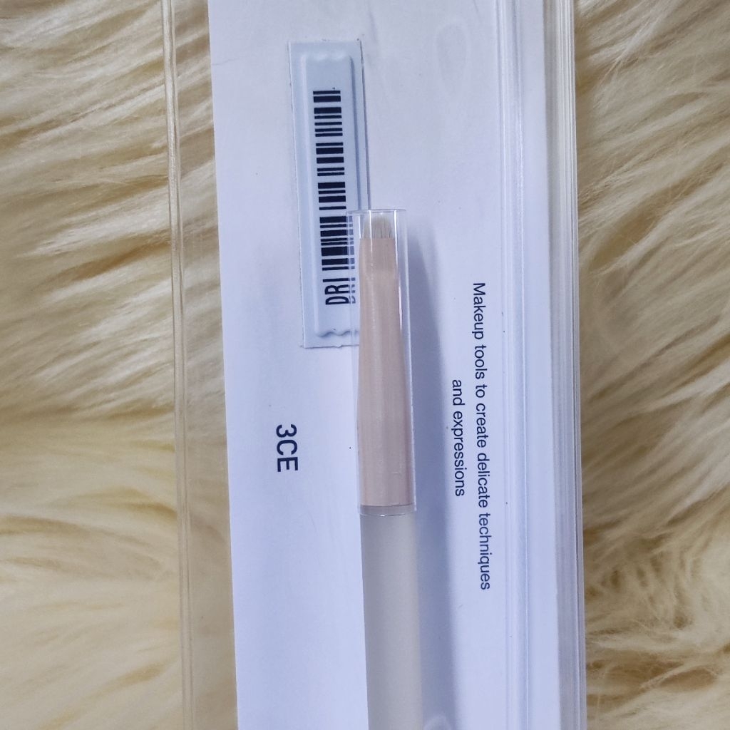 3ce slim flat brush แท้จากช้อป