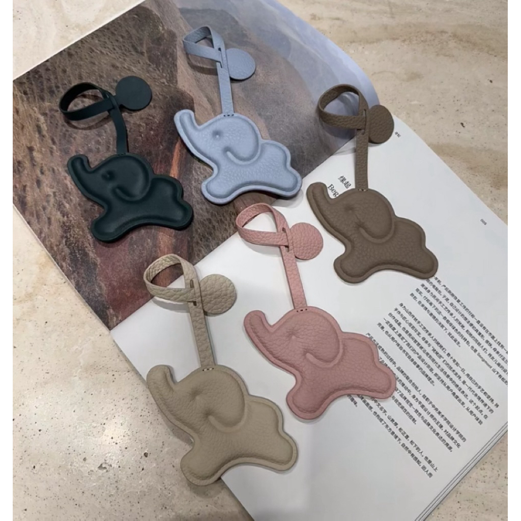 Elephant charm จี้รูปช้างน้อย จี้Songmont ของแท้ 💯 จี้รูปช้างหนังแท้