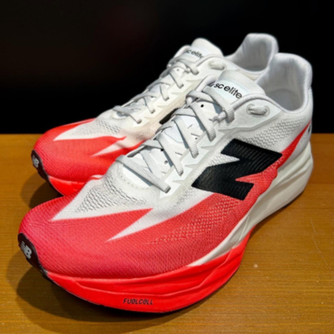 New Balance FuelCell SuperComp Elite v5 White Red