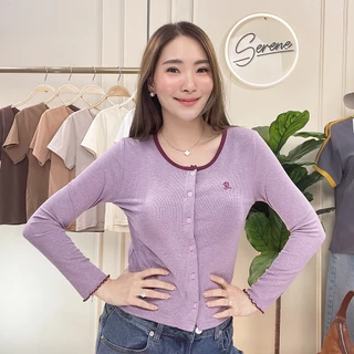 Serene's Choice เสื้อคอกลมแขนยาว รุ่น Lily ผ้าร่องเล็ก กุ๊นคอ มีกระดุมผ่าหน้า ชายลอน