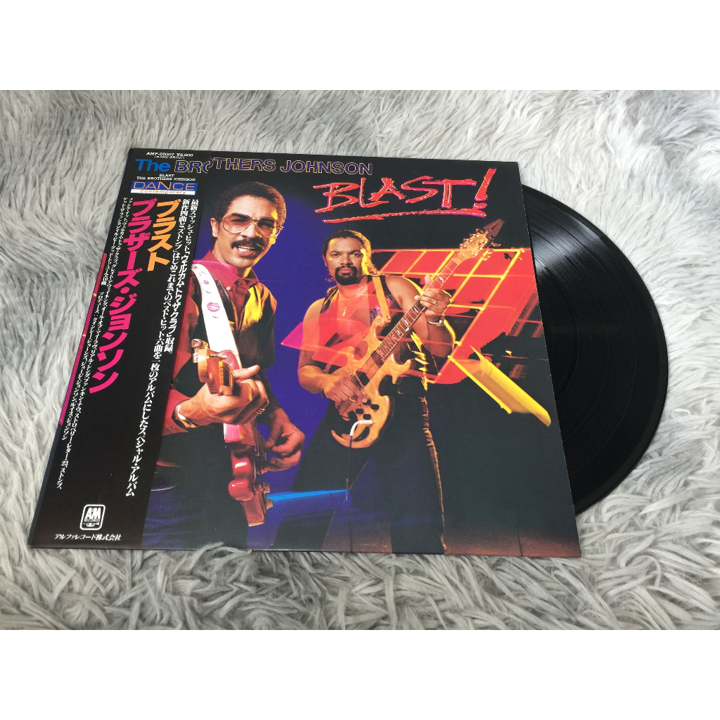 Blast -The Brothers Johnson ขนาด 12 นิ้ว LP G208.8