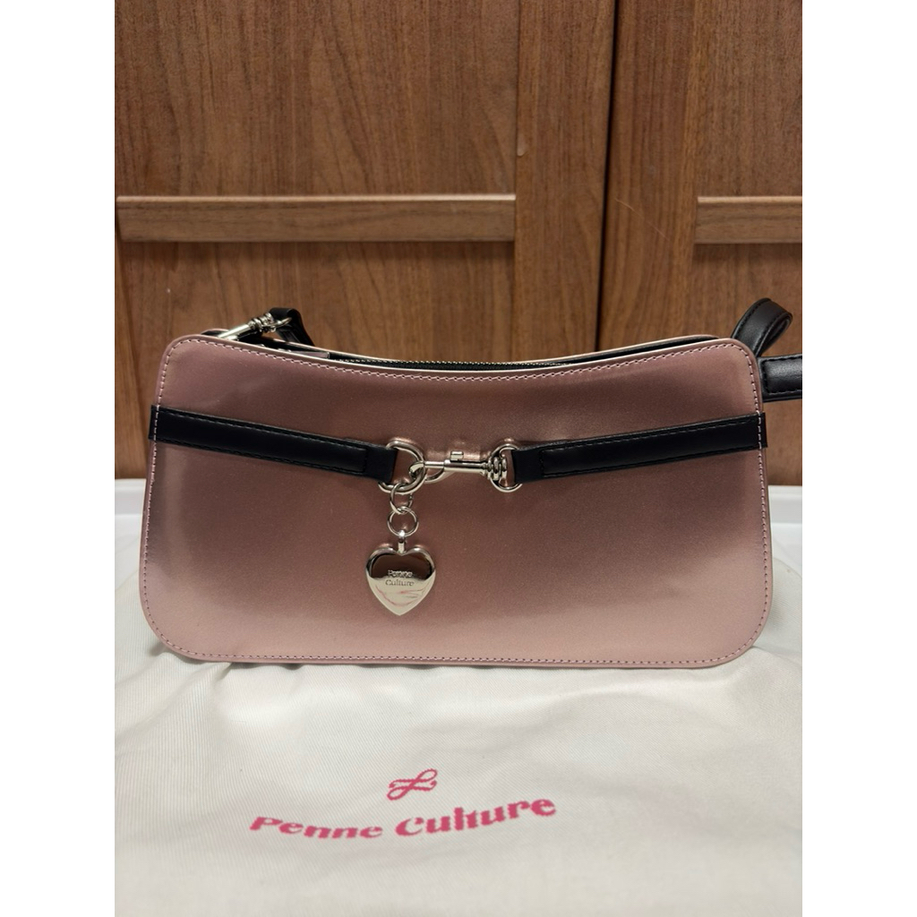 Penne culture heartlink bag - สี blackpink (มือสองสภาพดี)