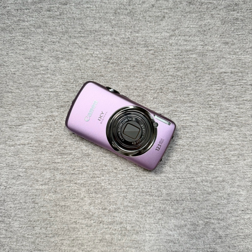 Canon IXY 930is / Canon IXUS 200is