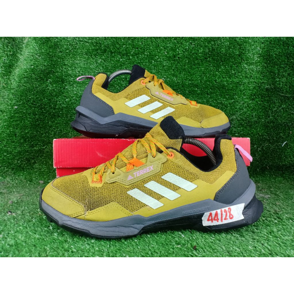 Adidas Terrex AX4   SIZE 44/28 cm