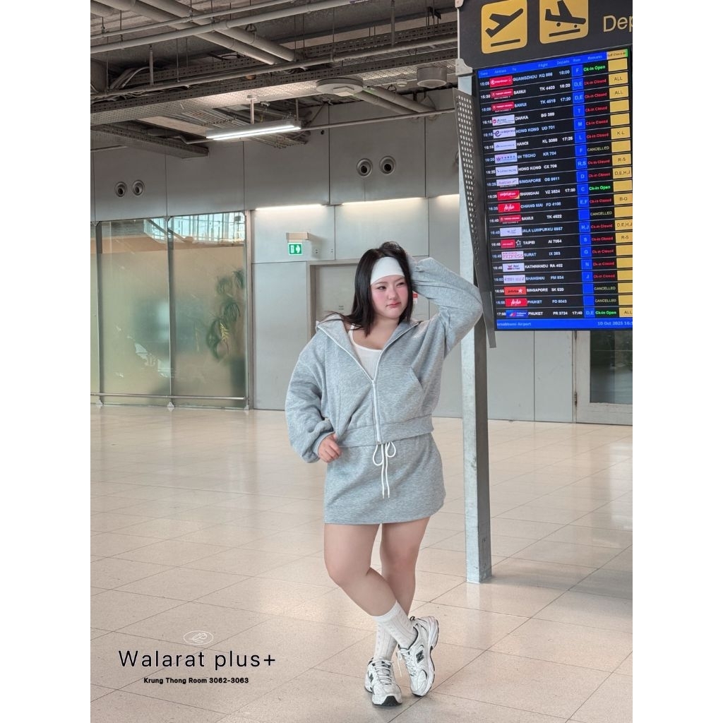 ชุดเซ็ทเสื้อหมวกฮู้ด และกระโปรง แบบ Airport Look สำหรับสาวอวบอ้วน Big Size ใส่สวยมากๆห้ามพลาด