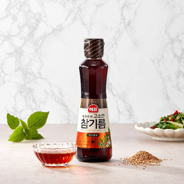 [Me in mart] น้ำมันงาเกาหลีสูตรเข้มข้น PREMIUM SESAME OIL HAEPYO 해표 참기름