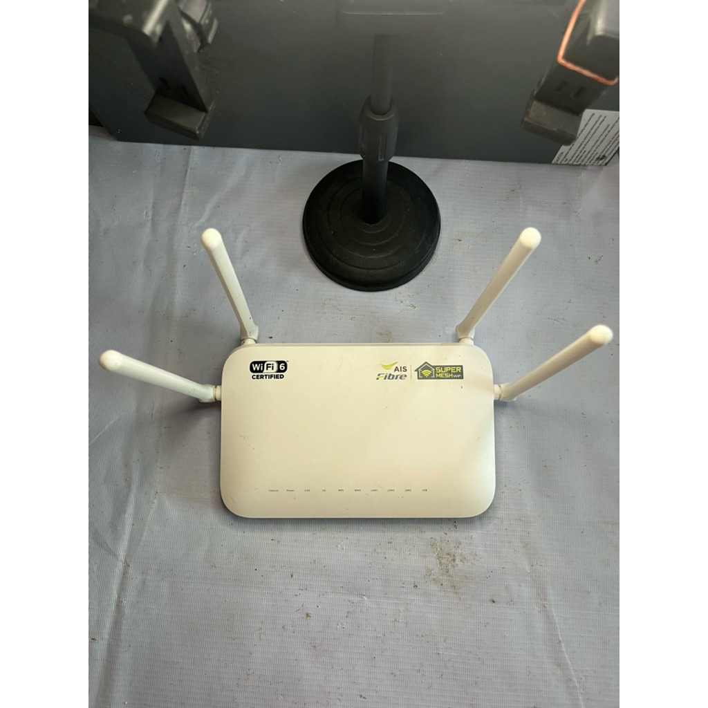 เร้าเตอร์ รุ่นSR1041Y เทสแล้วใช้งานได้ปกติ ไม่มีอะแดปเตอร์แถมให้