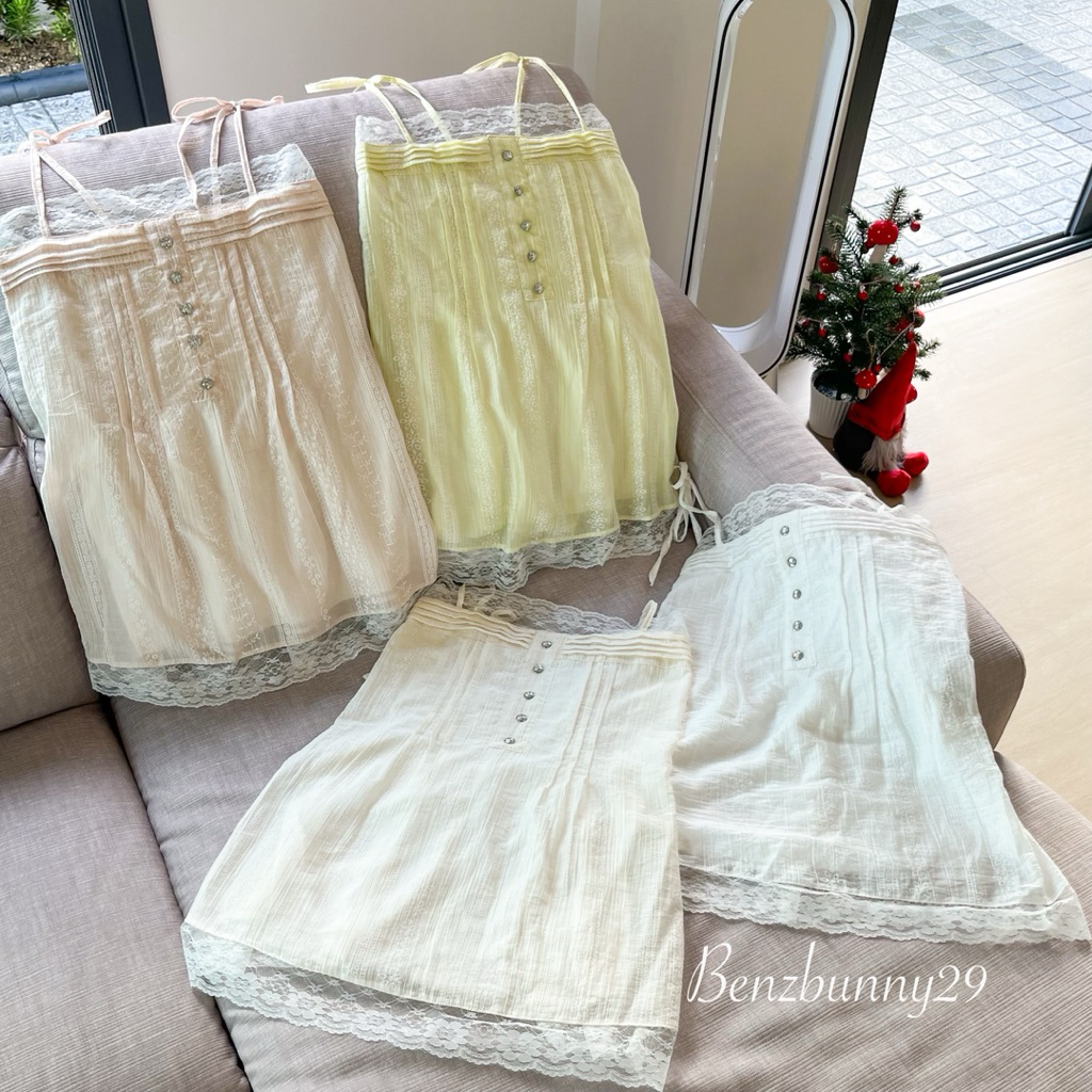 Benzbunny29 - Luna Lacetop เสื้อสายเดี่ยวลูกไม้ตัวยาว ผ้าฉลุ กระดุมเพชร สาวอวบ อก 36-46“ #2135