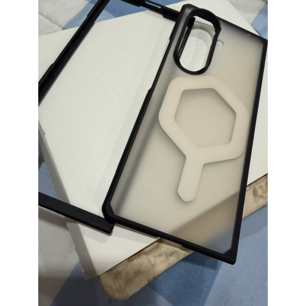 เคส uag fold 7 สภาพดี