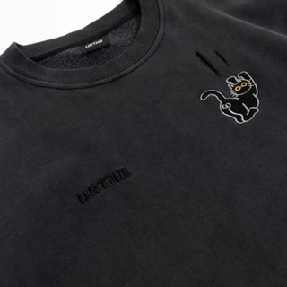 URTHE - เสื้อสเวตเตอร์ เเต่งขาด Oversize รุ่น TROUBLE PAWS SWEATER (SUPER BOSS Series)