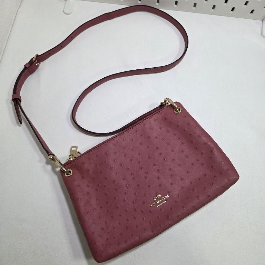 Pink Coach Crossbody Long Strap Purse Preowned กระเป๋าสะพายข้าง  **ไม่เอาtagลดได้⚠️สินค้ามือสอง⚠️รบก