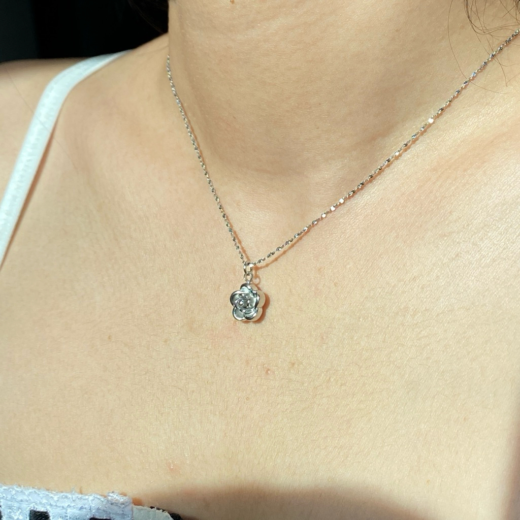 สร้อยคอสแตนเลสรุ่น Twist Rose มีทั้งสีเงิน และ สีทอง🌹✨